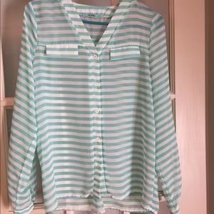 Karlie size small sheer mint and white top